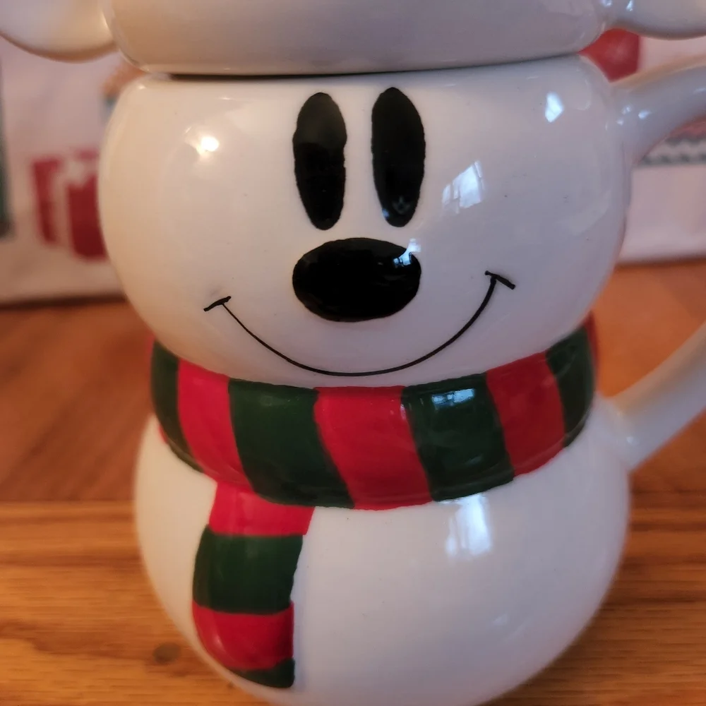Christmas Mickey Mouse mug snowman mug with topper NEW